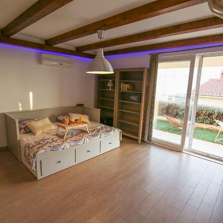 Eco Eclectic Villa With Pool Solin Bagian luar foto