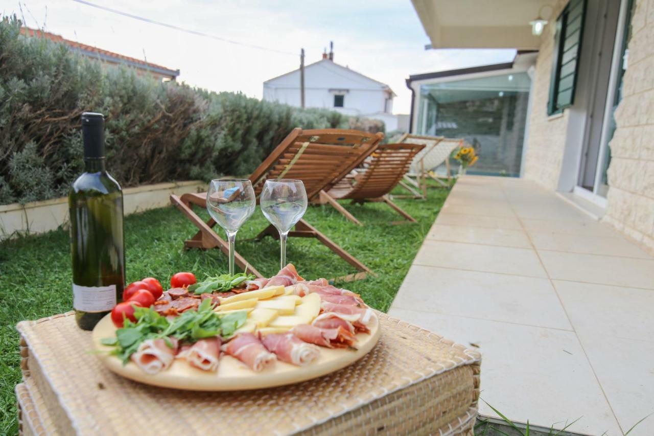 Eco Eclectic Villa With Pool Solin Bagian luar foto