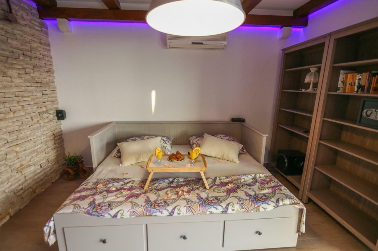 Eco Eclectic Villa With Pool Solin Bagian luar foto